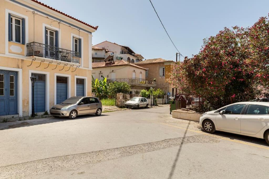Traditional House At Koroni Near Beach Exterior foto